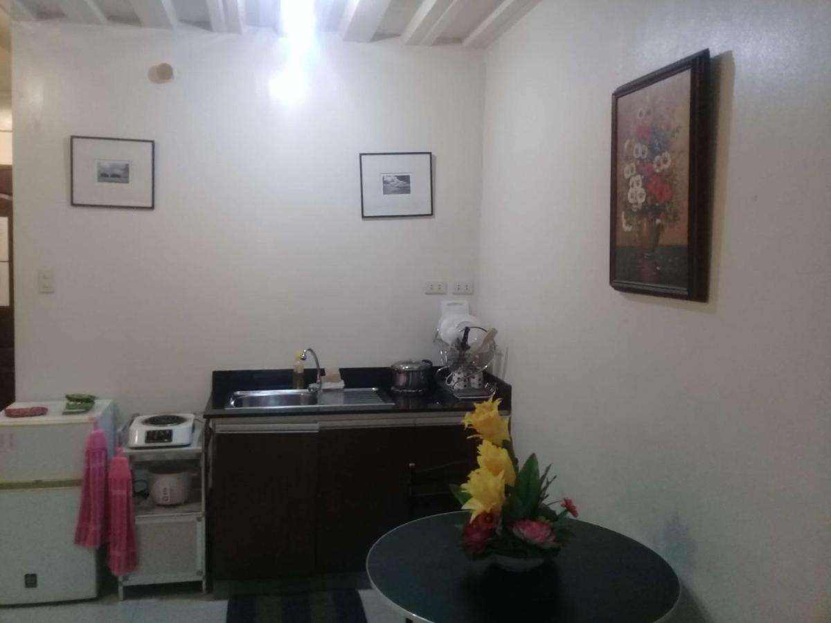 Ekonumi Rooms At Moonwalk Paranaque Paranaque City Exteriér fotografie