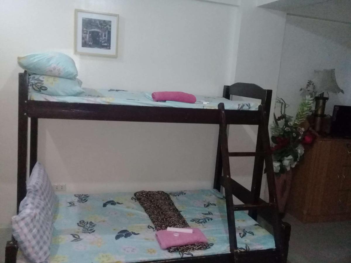 Ekonumi Rooms At Moonwalk Paranaque Paranaque City Exteriér fotografie
