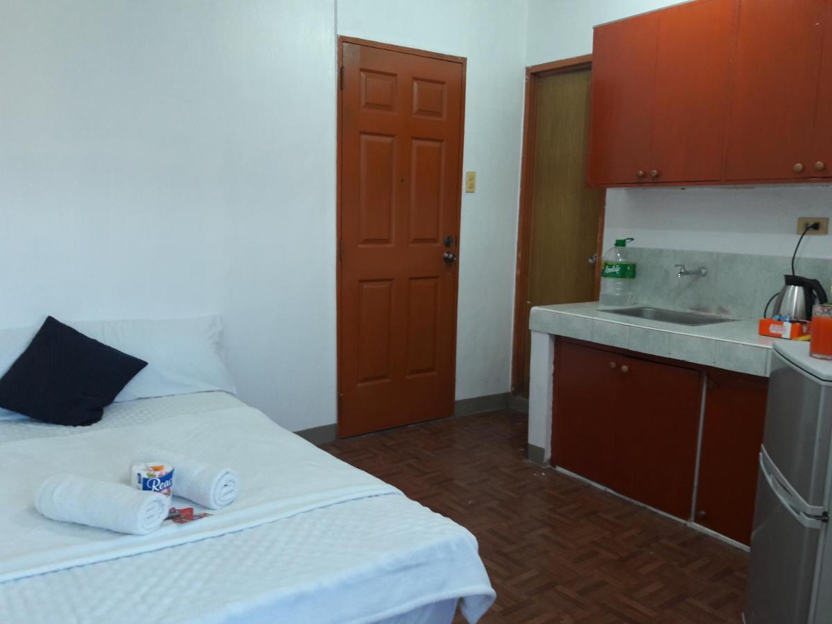 Ekonumi Rooms At Moonwalk Paranaque Paranaque City Exteriér fotografie